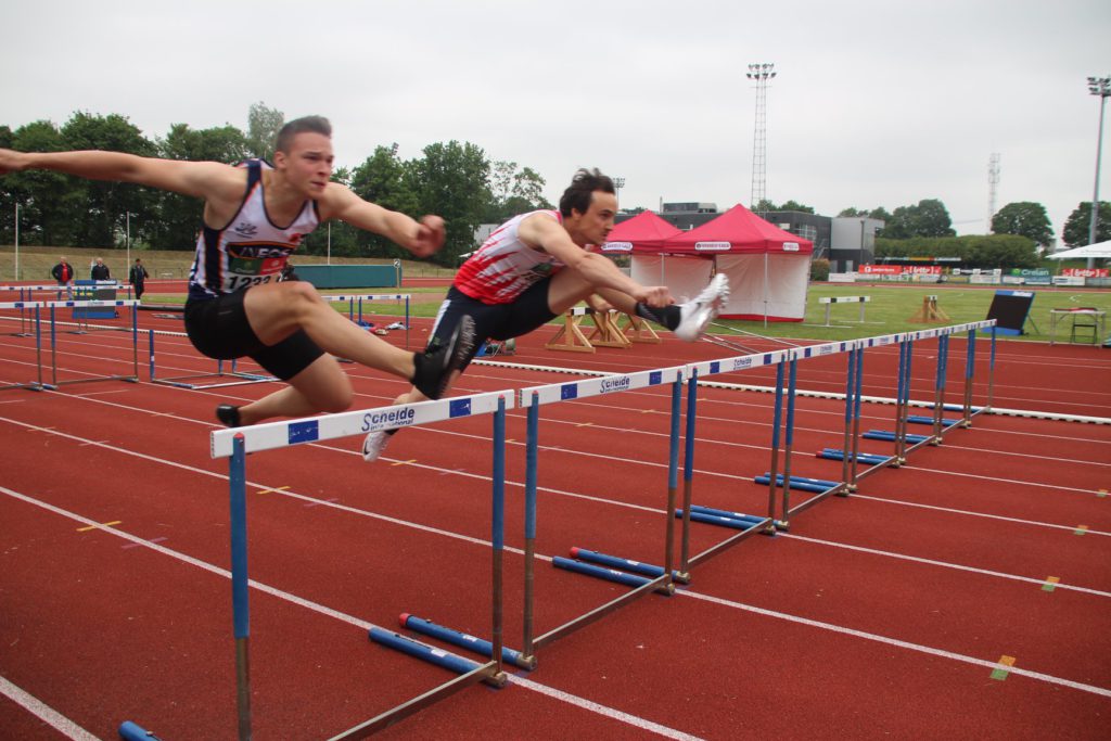 Persoonlijke records sneuvelen op het Vlaams kampioenschap AC in Deinze